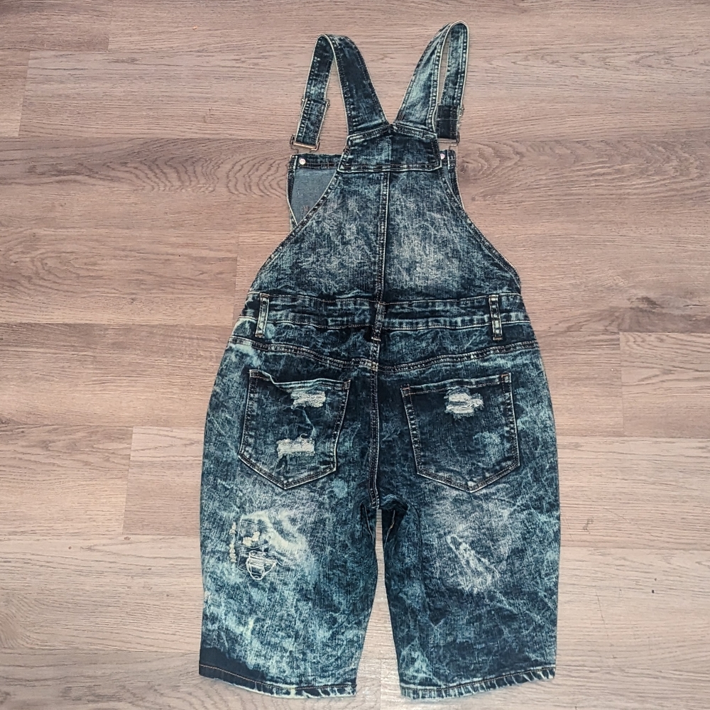 Fashion Bib Overall Shorts - Picture 2 of 9